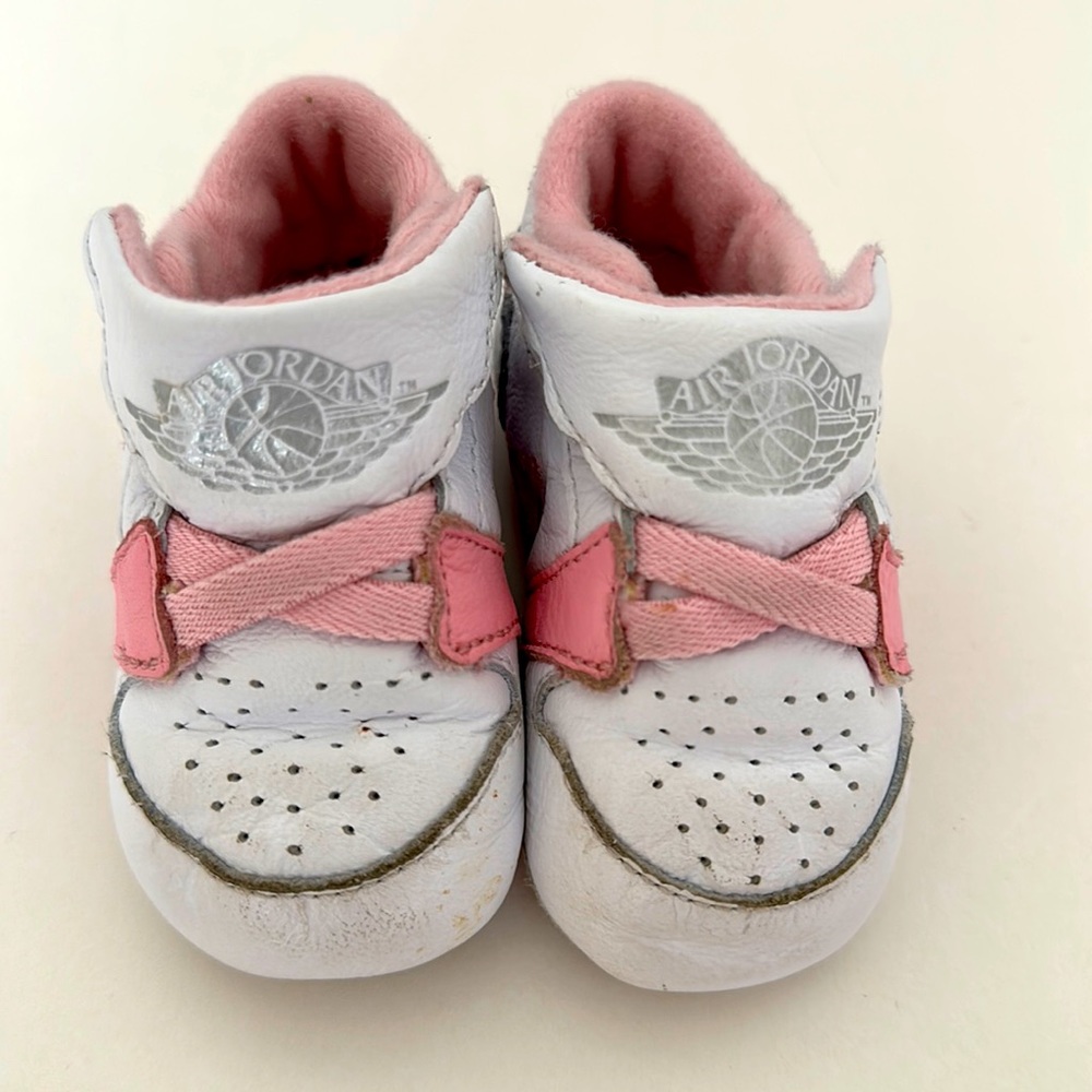 Baby’s air Jordan soft crib shoe